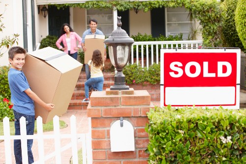 Careful home packing support during relocation