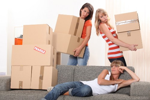 Flexible man and van service for local transport and small moves